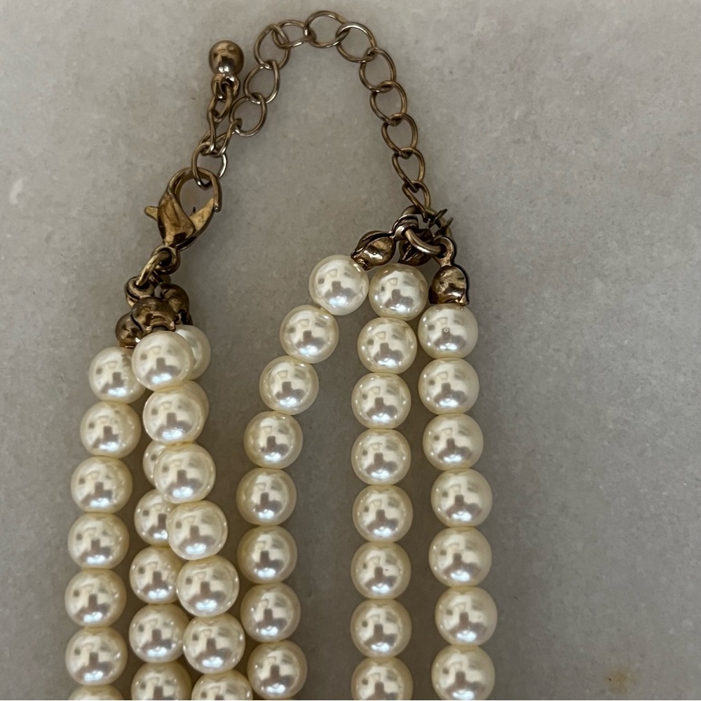 Multi Stranded Faux Pearl Necklace - Picture 6 of 7